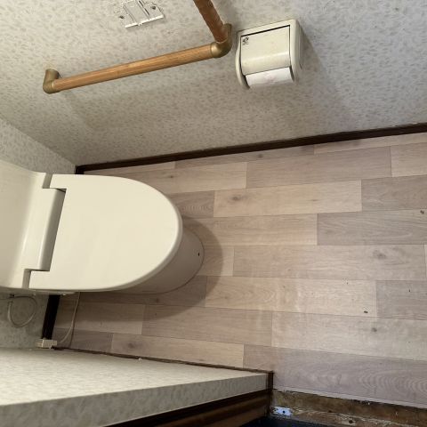 トイレ床造作補修工事 アイキャッチ画像