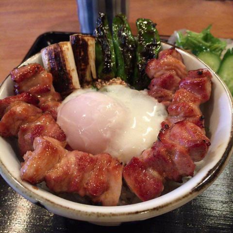 めっちゃ美味しい　焼き鳥丼！ アイキャッチ画像